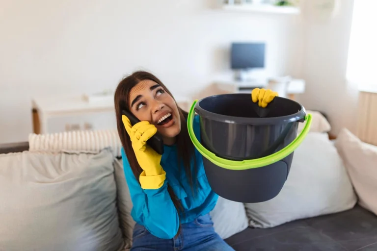 5 Common Signs of Water Damage in Your Home