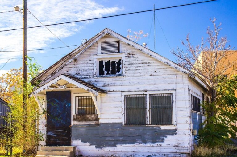 The Do’s and Don’ts of Selling Distressed Property